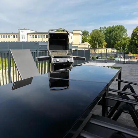 Monteurzimmer Pankow Mit Dachterrasse - Nur 10 Min. Von Der A10 - 3 Zimmer/ 7 Betten Pensjonat Berlin
