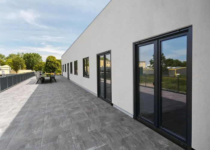 Monteurzimmer Pankow Mit Dachterrasse - Nur 10 Min. Von Der A10 - 3 Zimmer/ 7 Betten Berlín